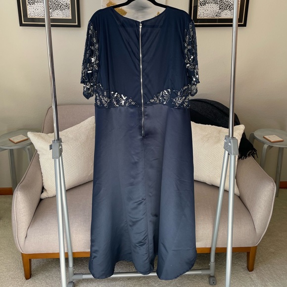 Lovedrobe Luxe (ASOS) Embellished V-Neck Midi Dress (US Size 28) - Picture 6 of 13